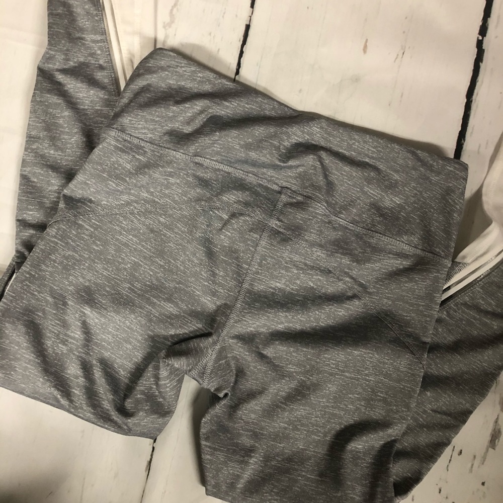 MTA SPORT Women’s Gray White Athletic Leggings - Picture 6 of 6